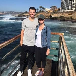 Meet your Posher, Samira